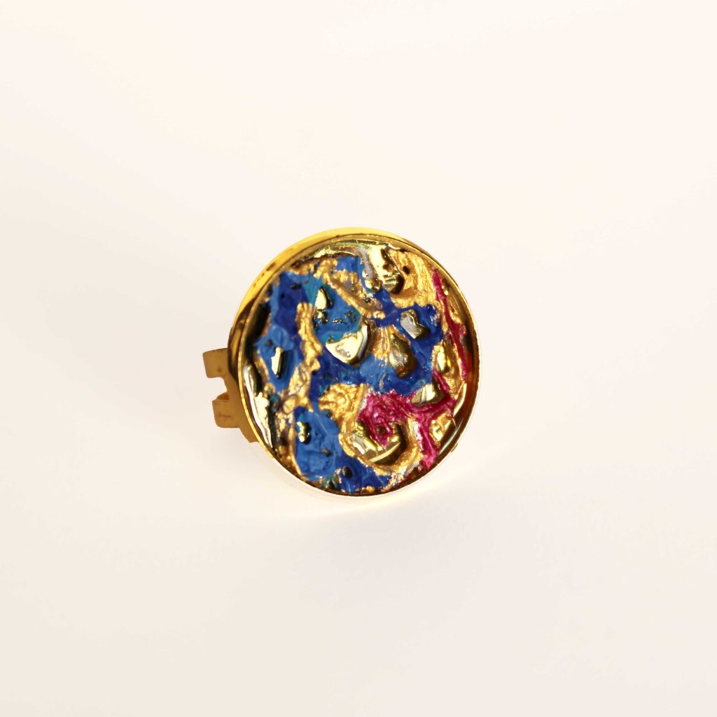 Anello collezione "Natura" rodiato dorato in fibra di fico d'india oro, blu e magenta