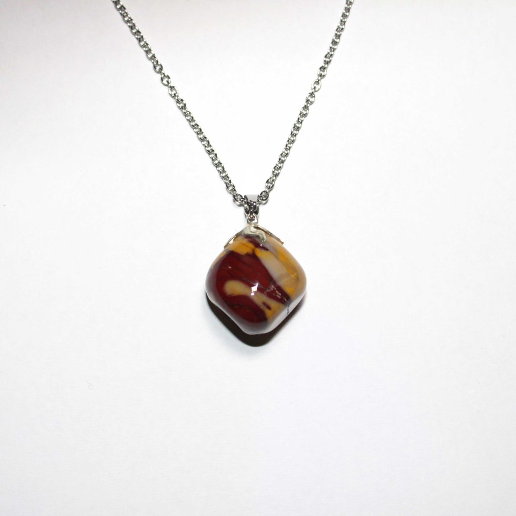Collana collezione "Riflessi di Natura" in acciaio con pietra naturale "Mokaite"